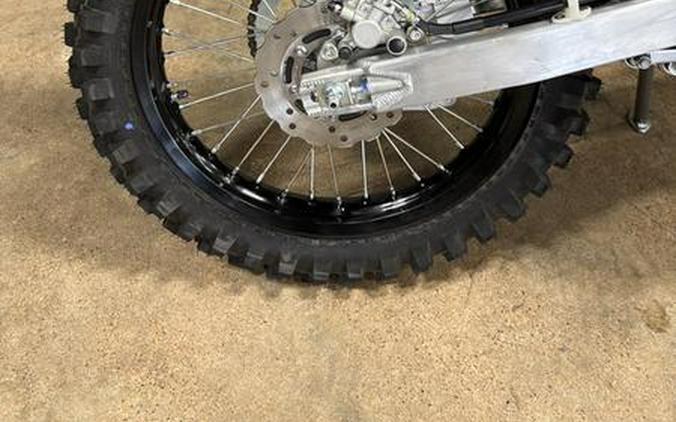 2026 Kawasaki KLX®140R F