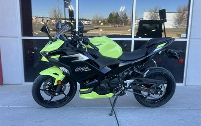 2026 Kawasaki Ninja® 500 ABS