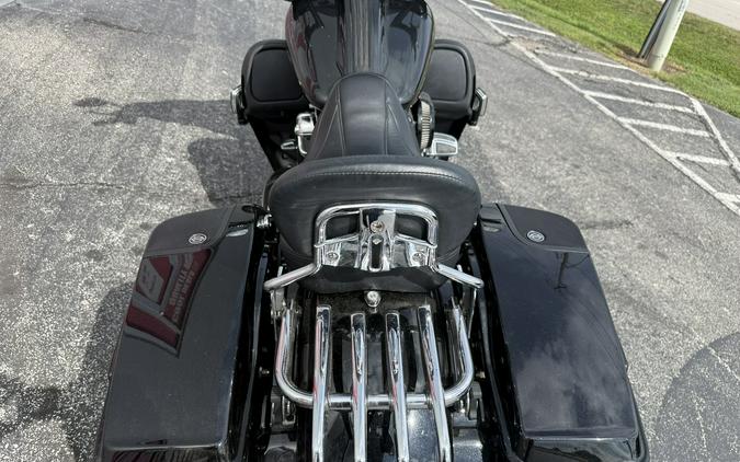 2017 Harley-Davidson® FLHXS FLHXSE - 61113C
