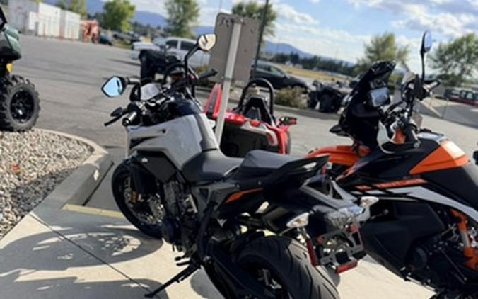 2023 KTM Duke 790