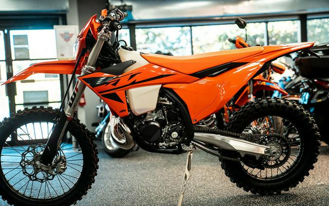 2025 KTM XC 250 W