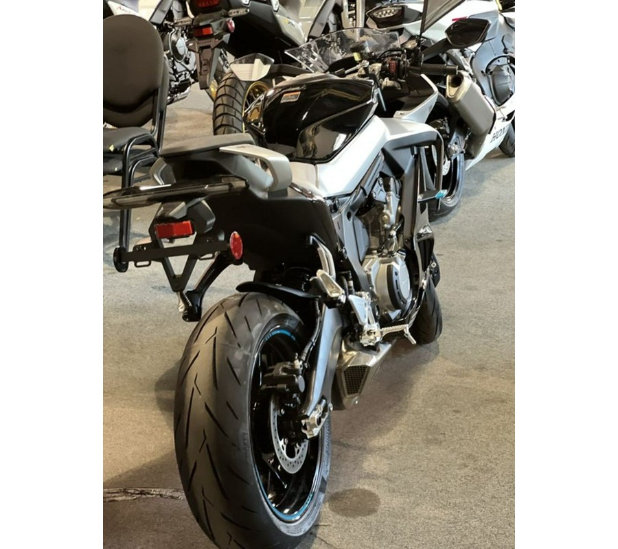 2025 CFMOTO CF650-10US