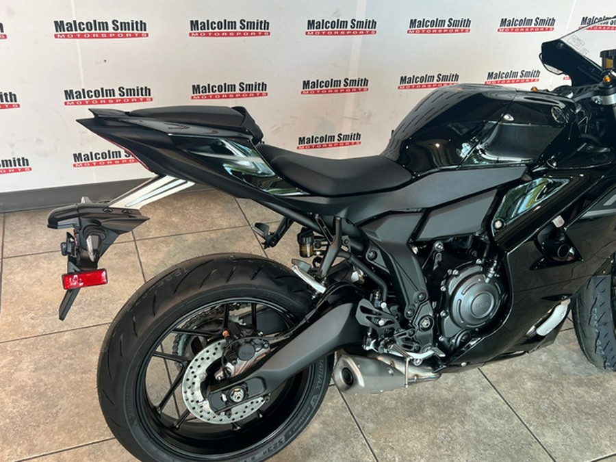 2026 Yamaha YZF R7 CA