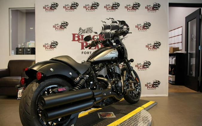 2026 Indian Motorcycle® Sport Chief Black Smoke