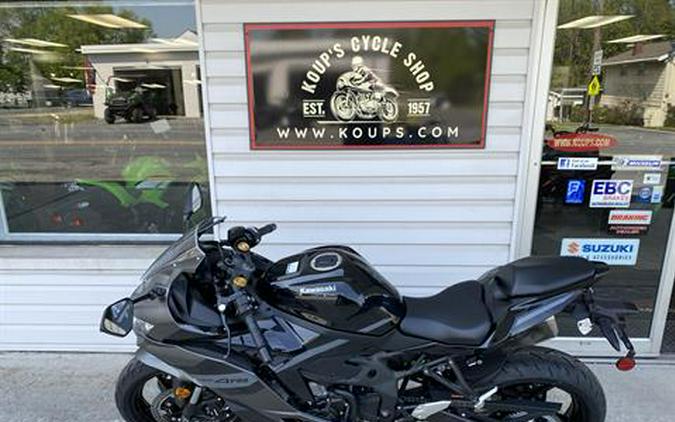 2026 Kawasaki Ninja® ZX™-4RR ABS