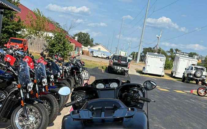 2026 Indian Motorcycle Pursuit® Dark Horse®