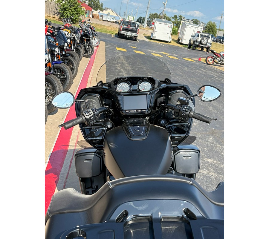 2026 Indian Motorcycle Pursuit® Dark Horse®