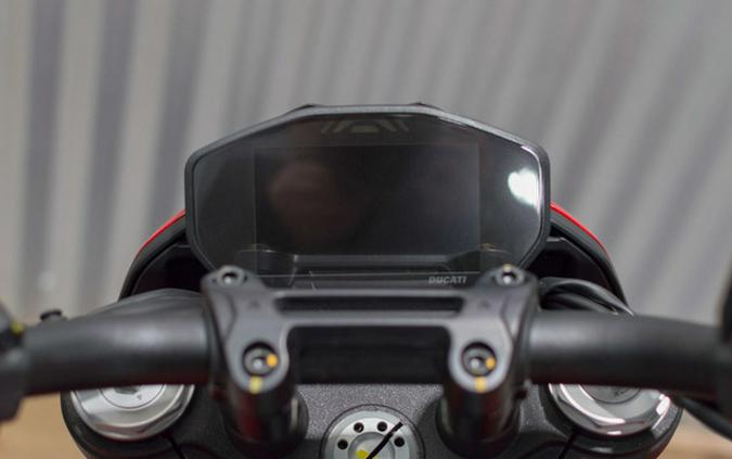 2024 Ducati Hypermotard 950 Red