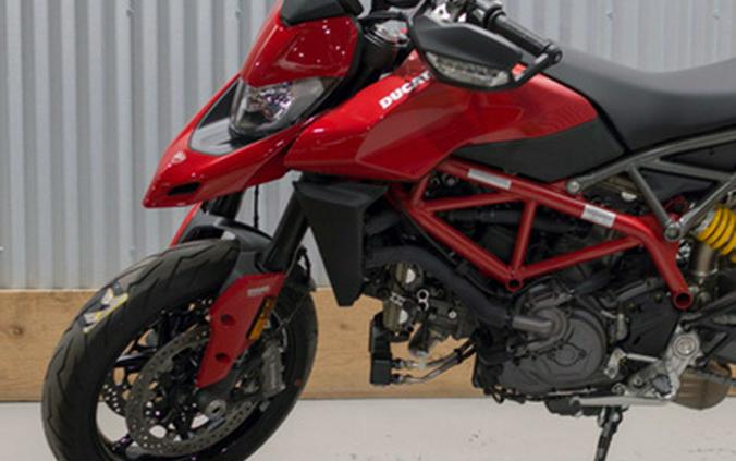 2024 Ducati Hypermotard 950 Red