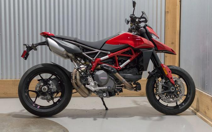 2024 Ducati Hypermotard 950 Red