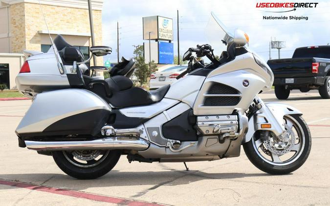 2013 Honda Gold Wing - $9,999.00