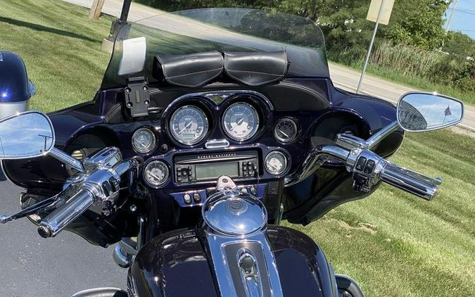 2012 Harley-Davidson® FLHTCUSE7 - CVO™ Ultra Classic® Electra Glide®