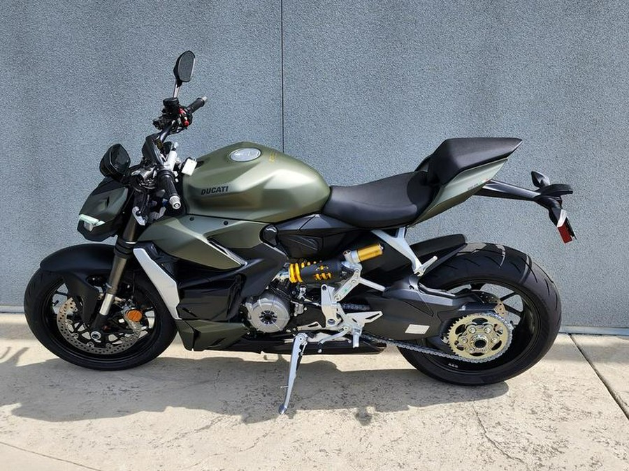 2024 Ducati Streetfighter V2 Storm Green