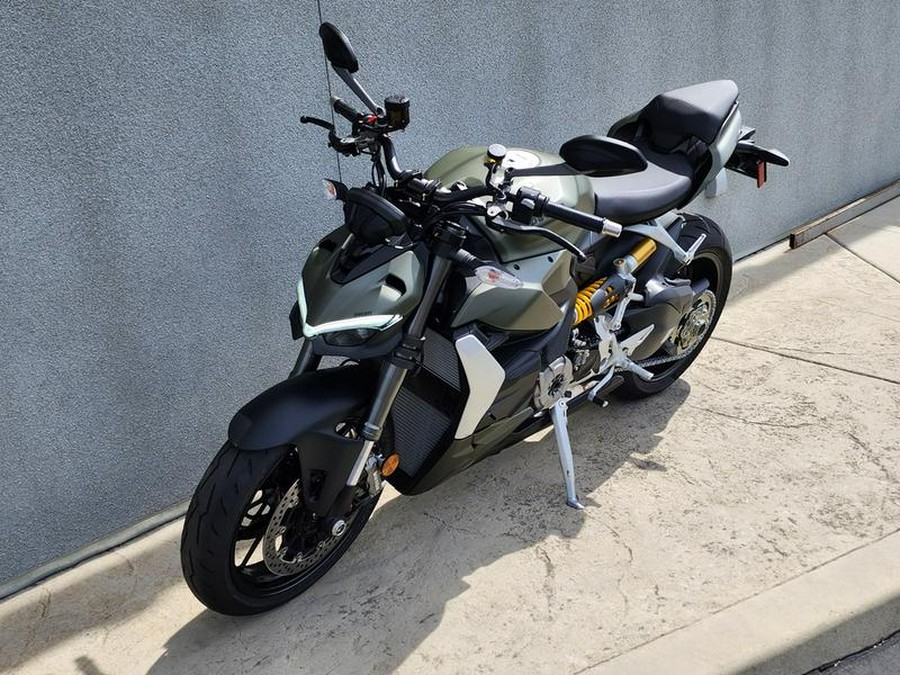 2024 Ducati Streetfighter V2 Storm Green
