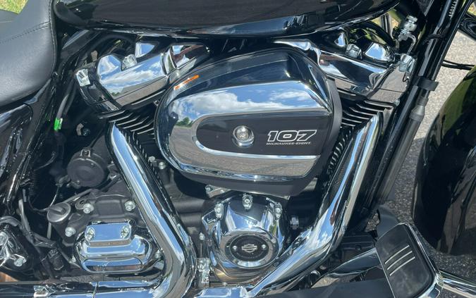 2023 Harley-Davidson Street Glide Vivid Black