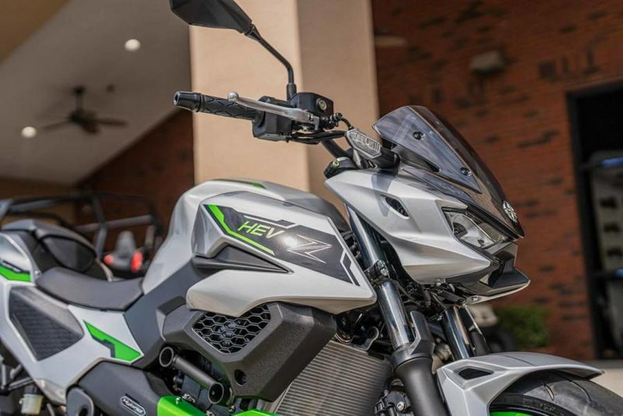 2024 Kawasaki Z7 Hybrid ABS