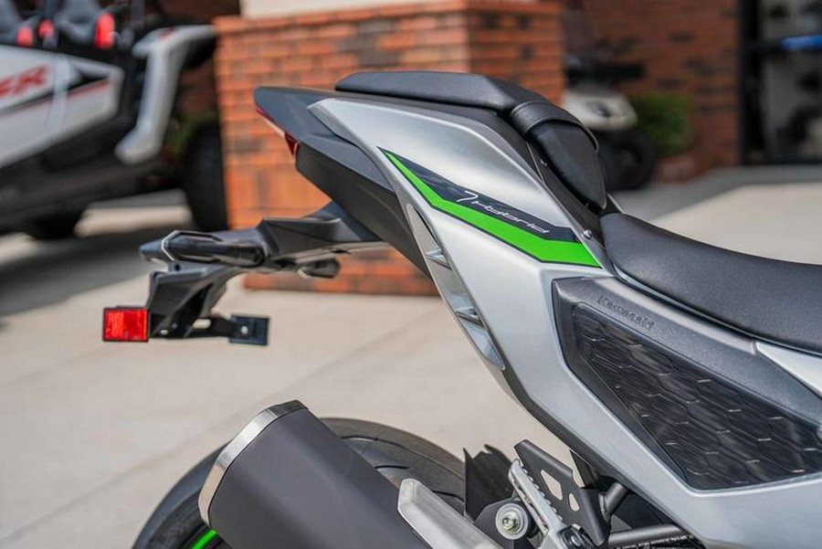 2024 Kawasaki Z7 Hybrid ABS