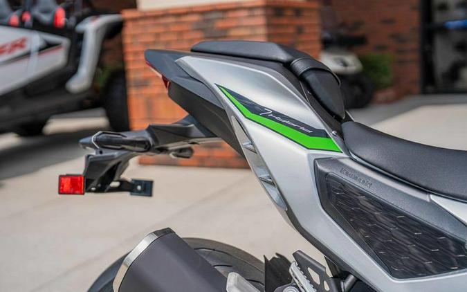 2024 Kawasaki Z7 Hybrid ABS