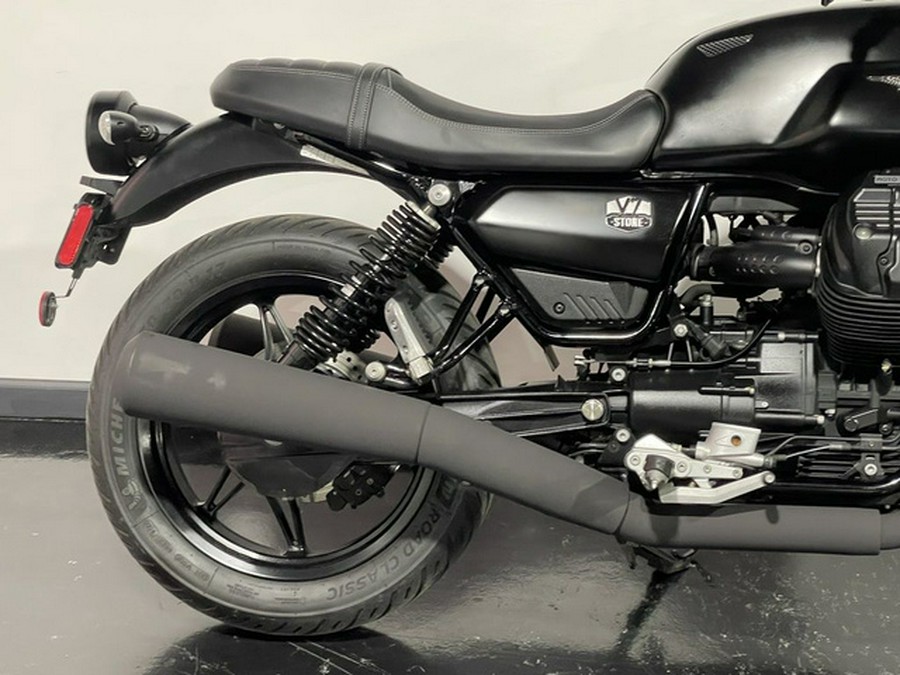 2021 Moto Guzzi V7 Stone E5