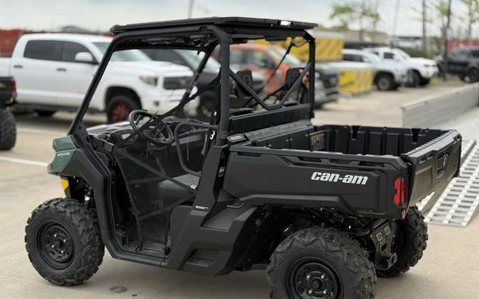 2025 Can-Am® Defender HD9