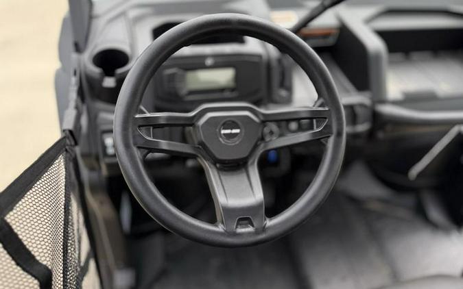 2025 Can-Am® Defender HD9
