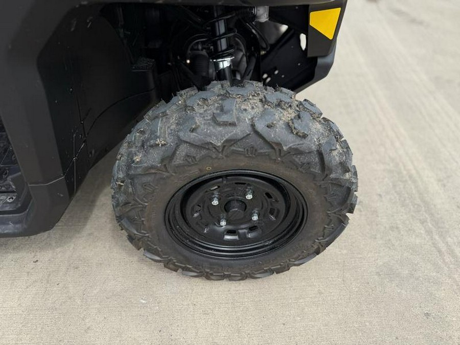 2025 Can-Am® Defender HD9