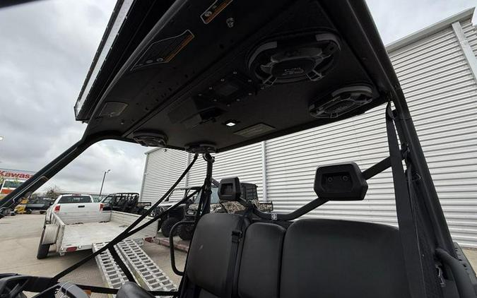 2025 Can-Am® Defender HD9