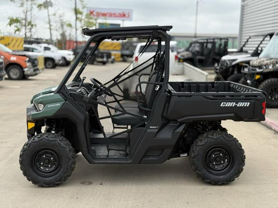 2025 Can-Am® Defender HD9