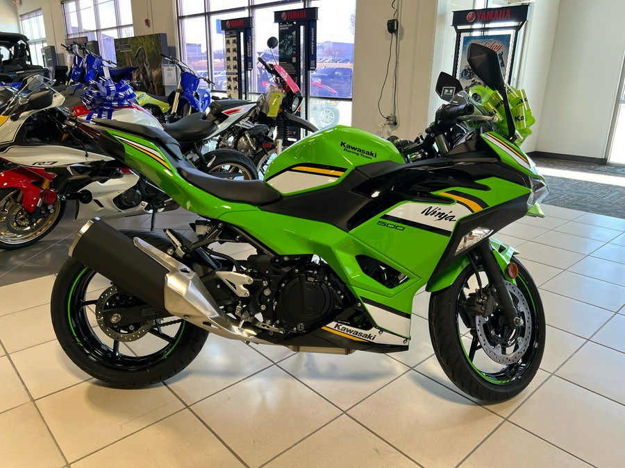 2025 Kawasaki Ninja 500 KRT Edition