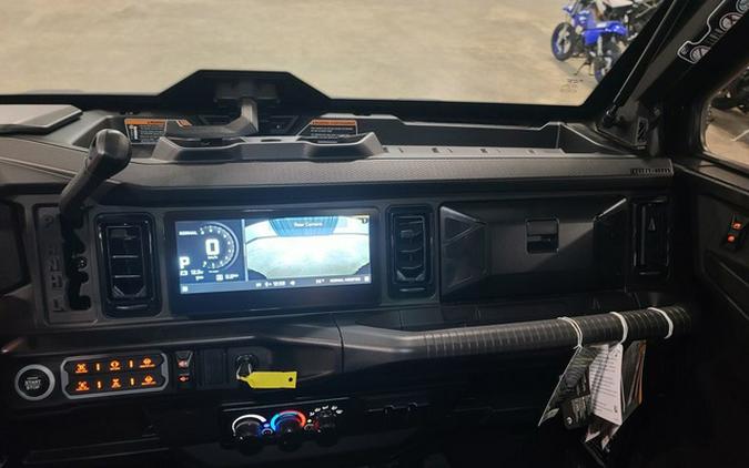 2026 Can-Am Defender Limited HD11