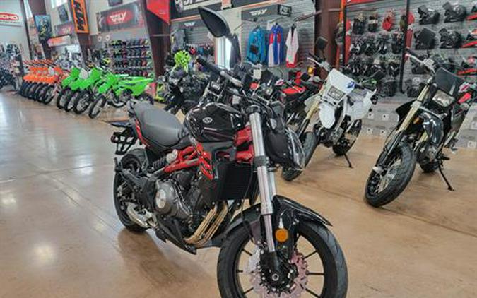 2022 Benelli 302S