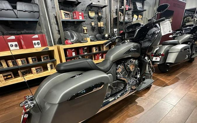 2024 Indian Motorcycle® Challenger® Titanium Smoke