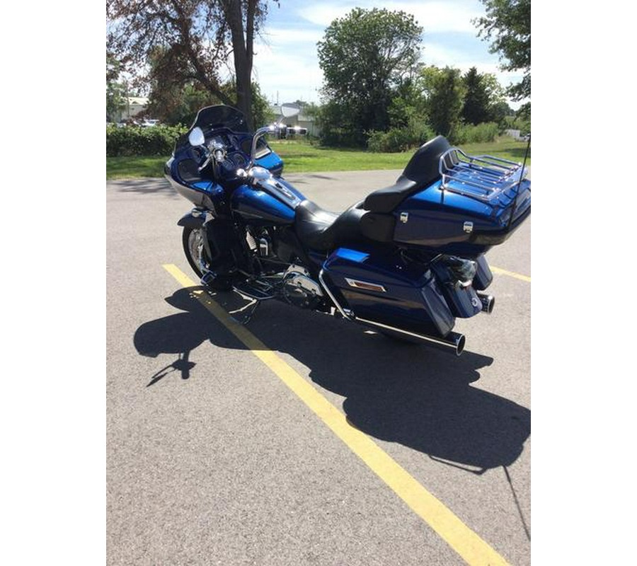 2015 Harley-Davidson® FLTRUSE - CVO™ Road Glide® Ultra