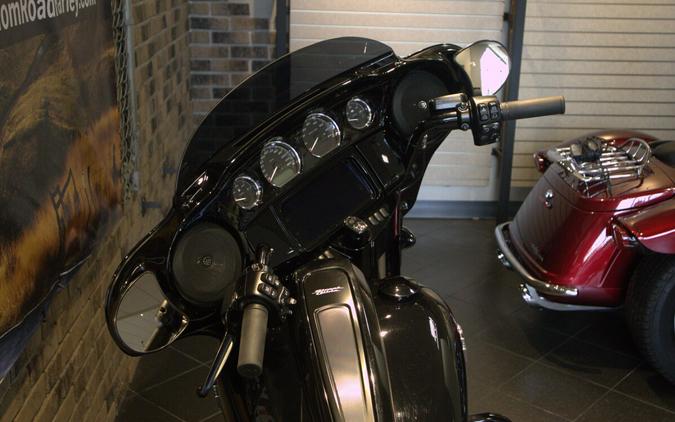 FLHXS 2023 Street Glide® Special