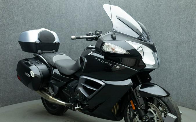2017 TRIUMPH TROPHY SE W/ABS