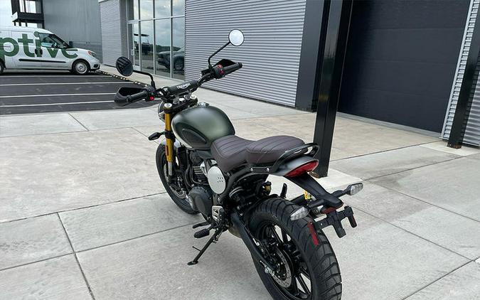 2024 Triumph Scrambler 400 X Matte Khaki Green / Fusion White