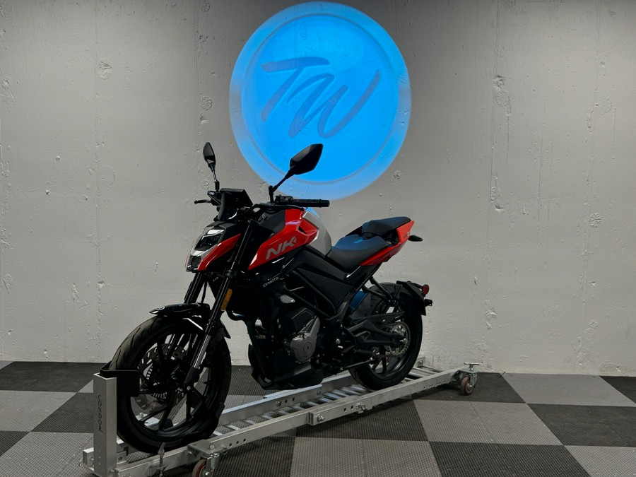 2025 CFMOTO 300NK
