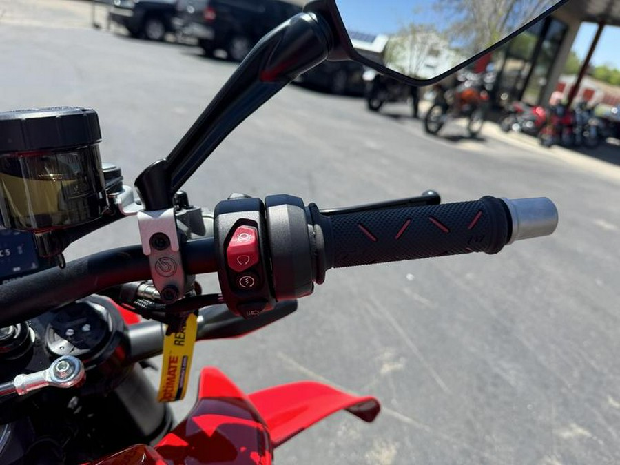 2025 Ducati Streetfighter V4 Ducati Red