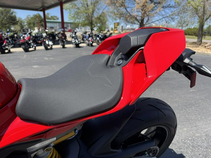 2025 Ducati Streetfighter V4 Ducati Red