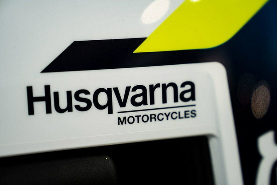 2025 Husqvarna TC 300