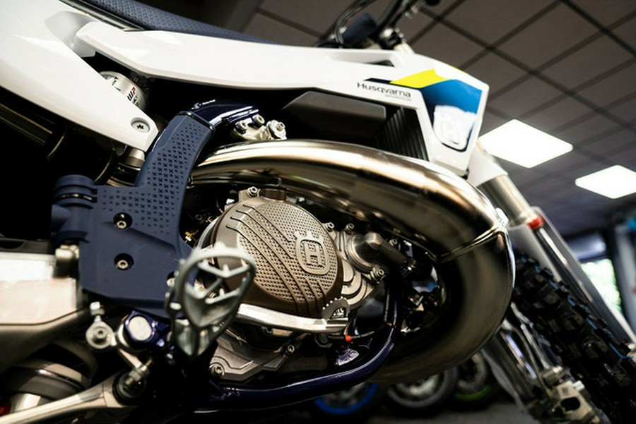 2025 Husqvarna TC 300
