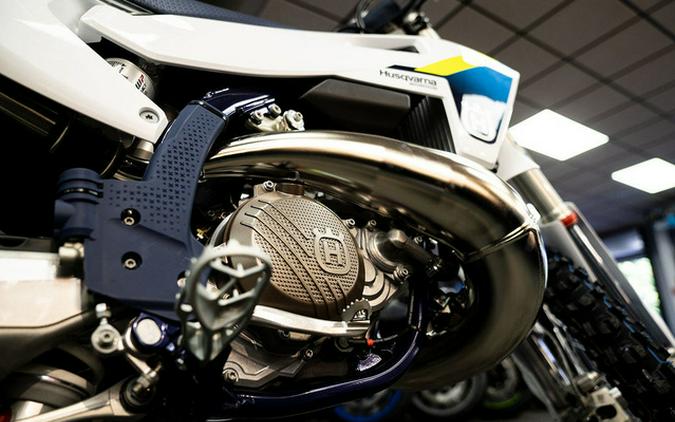 2025 Husqvarna TC 300