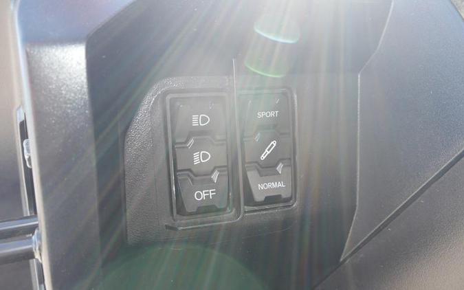 2025 Honda® Talon 1000R FOX Live Valve