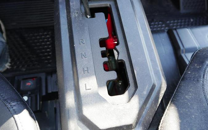 2025 Honda® Talon 1000R FOX Live Valve