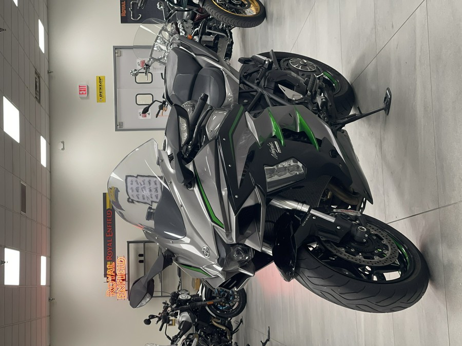 2019 Kawasaki Ninja H2 SX SE+