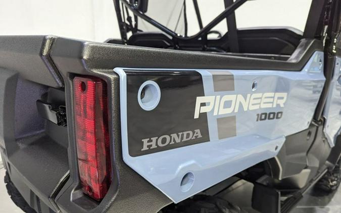 2024 Honda Pioneer 1000 Deluxe