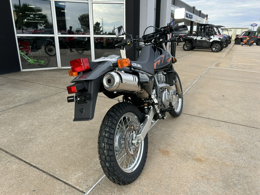 2025 Suzuki DR 650S