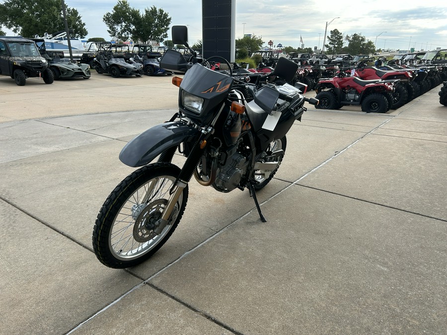 2025 Suzuki DR 650S