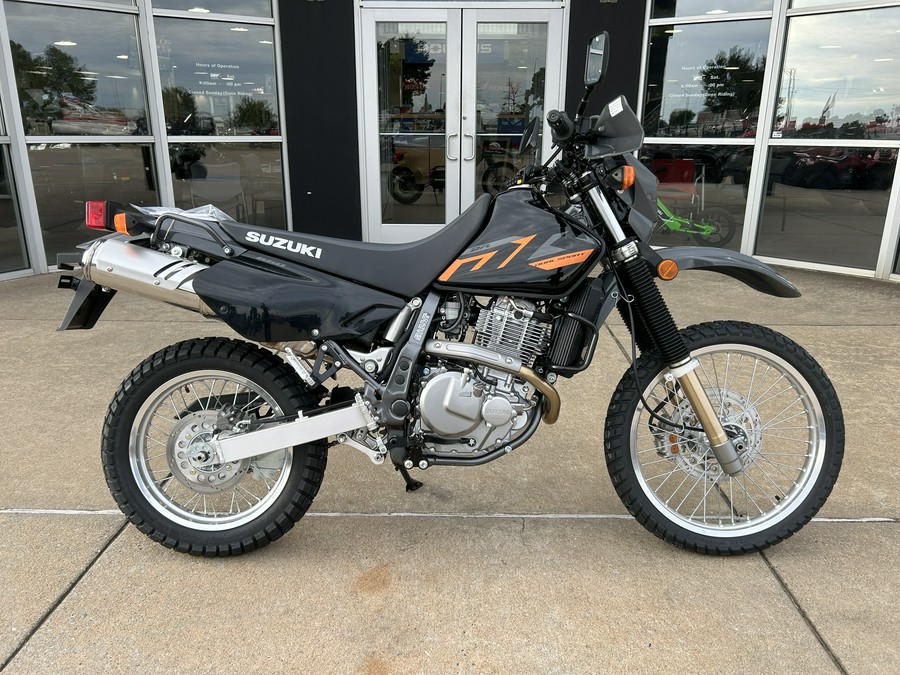 2025 Suzuki DR 650S