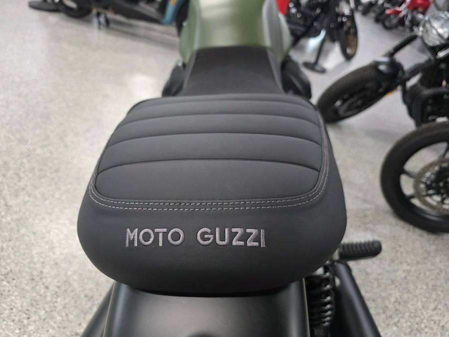 2024 Moto Guzzi V7 Stone